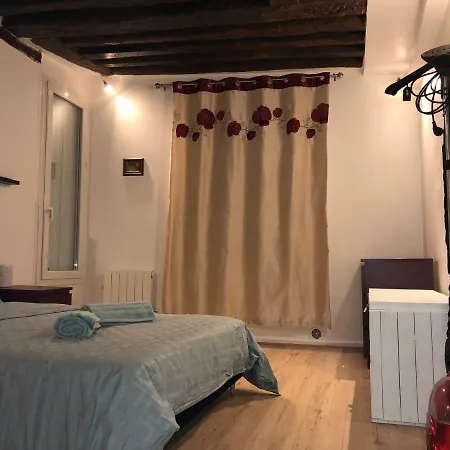 Romantique Apartment Paris
